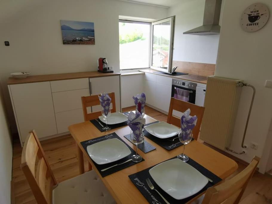 Wohnung Mit Ausblick Im Allgaeu Mit 2 Schlafzimmern Marktoberdorf Exterior photo